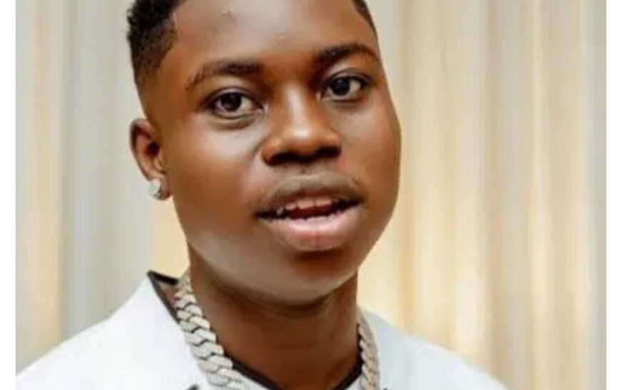 Peller drags his parents for attending wedding with their partners