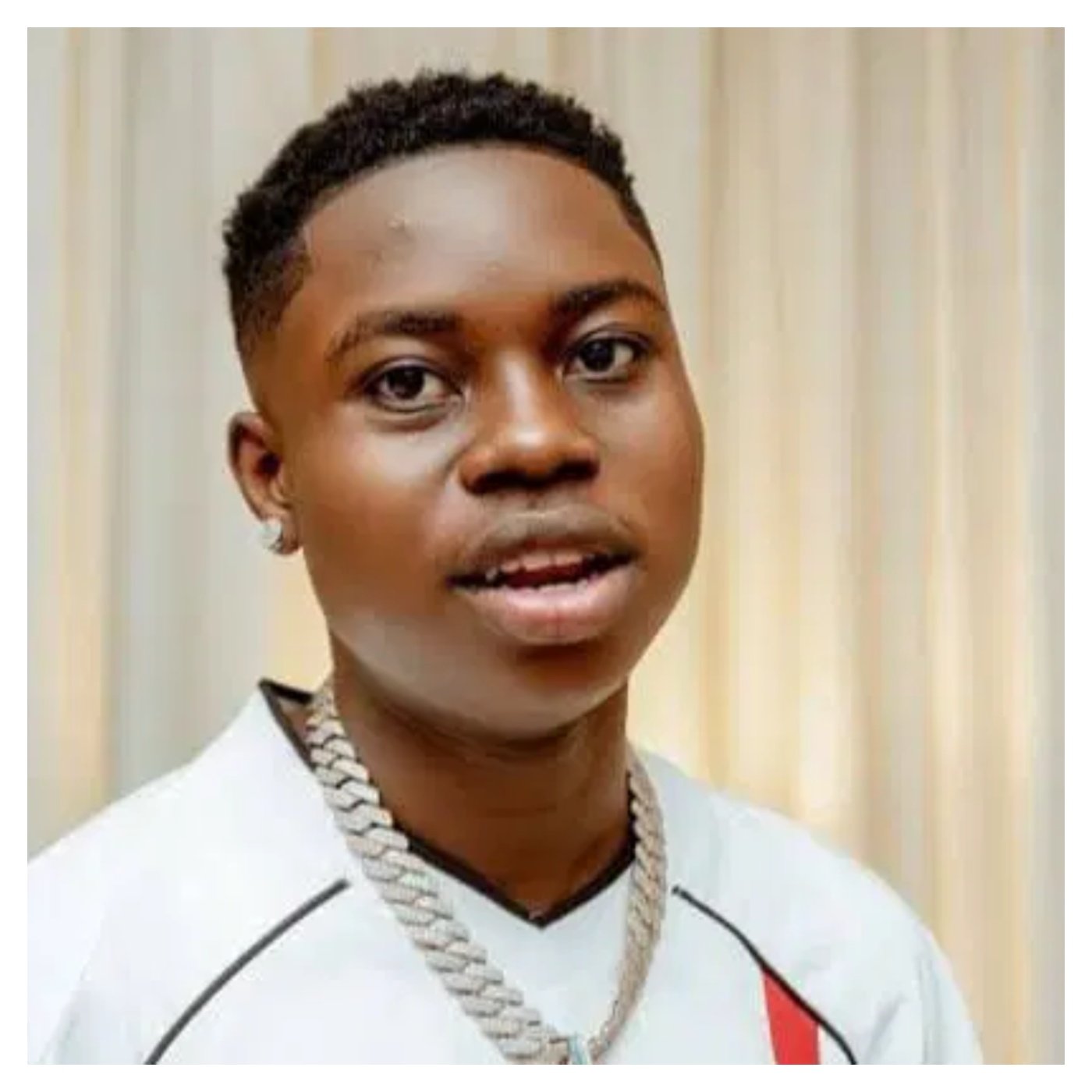 Peller drags his parents for attending wedding with their partners